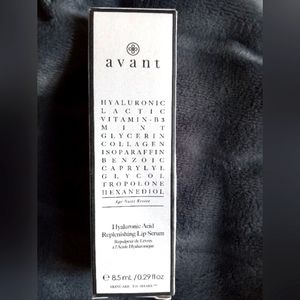 Avant Hyaluronic Replenishing Lip Serum